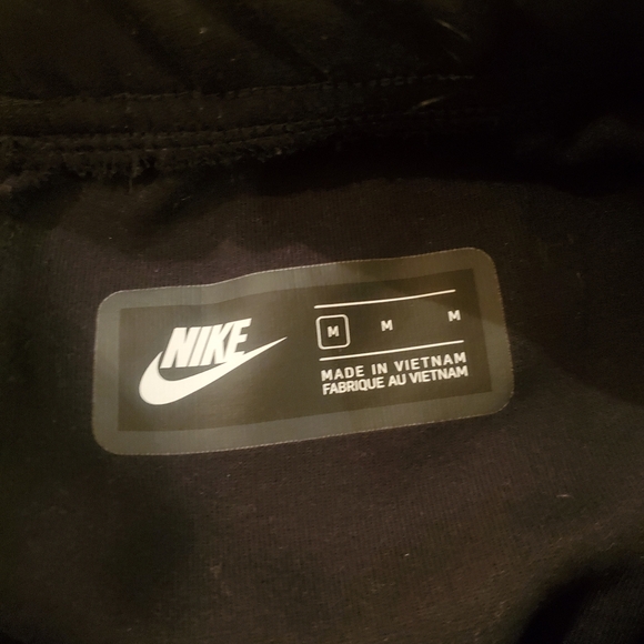 Nike Tech Fleece Joggers - Picture 4 of 10
